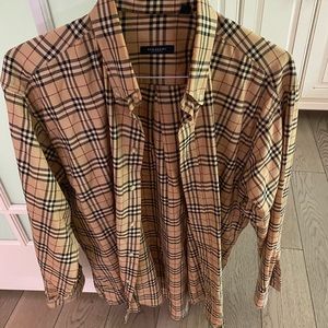 Burberry men’s size large gently worn